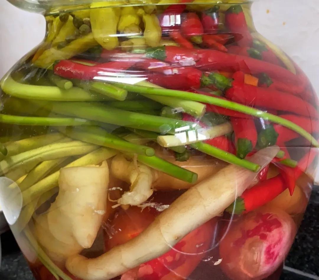 四川老坛青菜酸菜的腌制方法,四川老坛泡酸菜的正宗做法