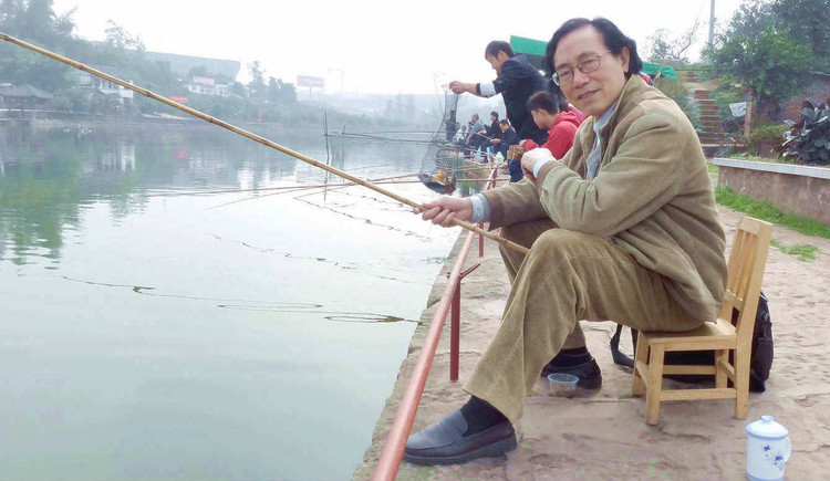 第一次钓鱼日记,第一次钓鱼100字作文