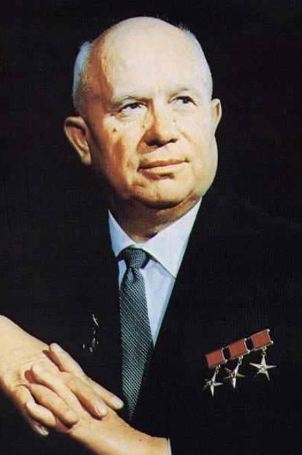 周恩来身居高位，却朴素如民，去饭店吃饭，也就点这么几道便宜菜