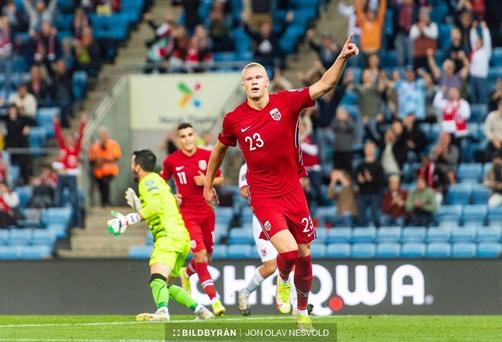 英超曼城签约哈兰德,曝哈兰德将接受皇马报价