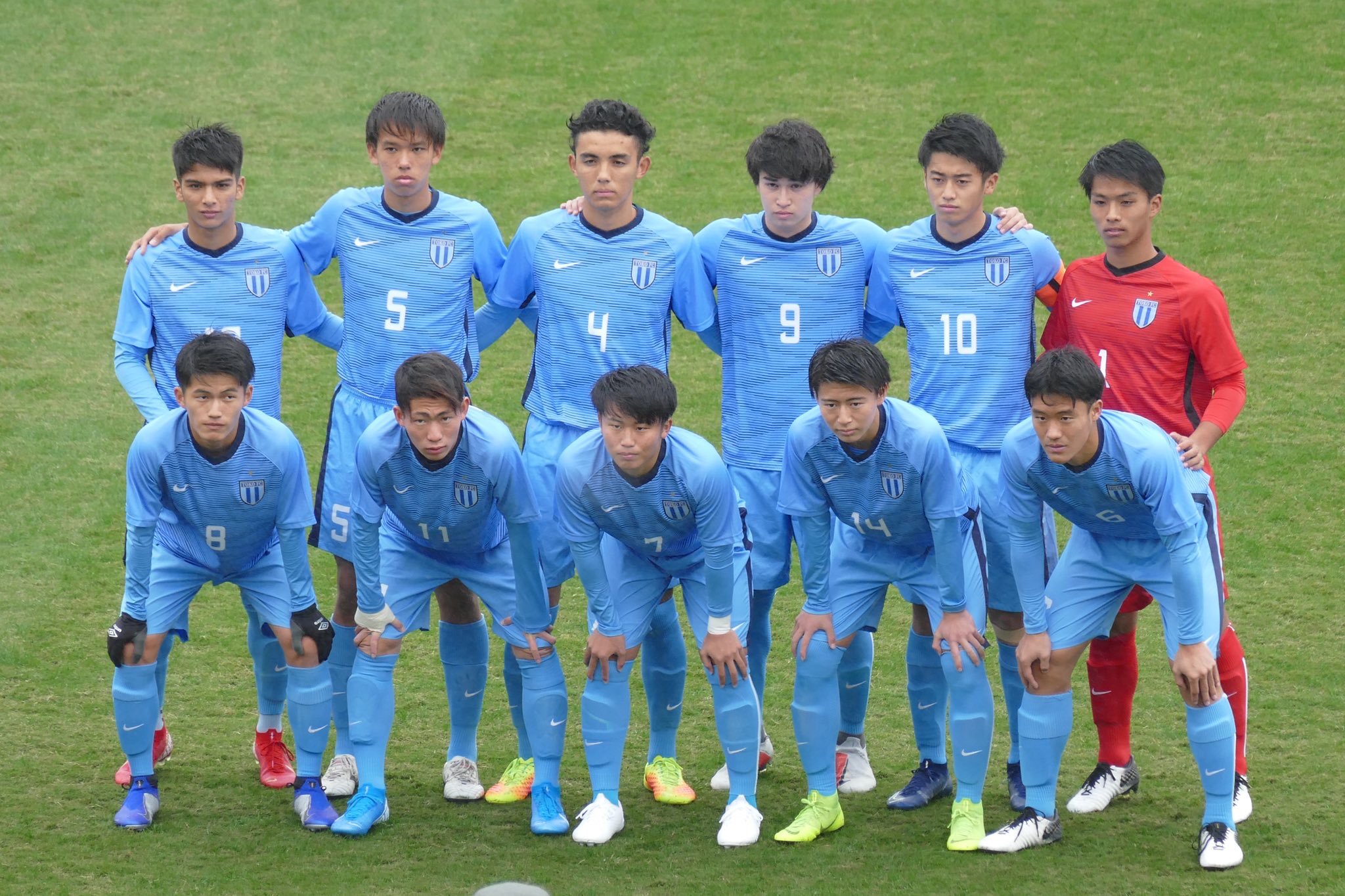 中国最顶级的青少年足球赛,日本第100届高中足球全国大赛片段