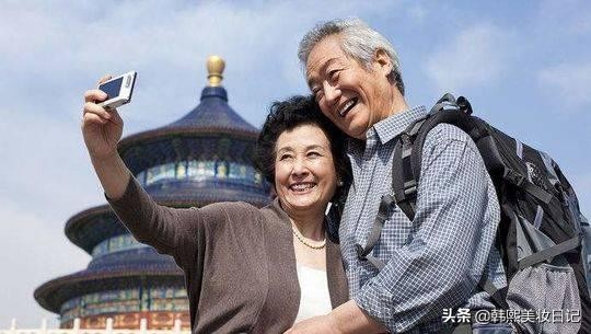 一个人旅游带什么必需品,中年人旅游带什么最省心