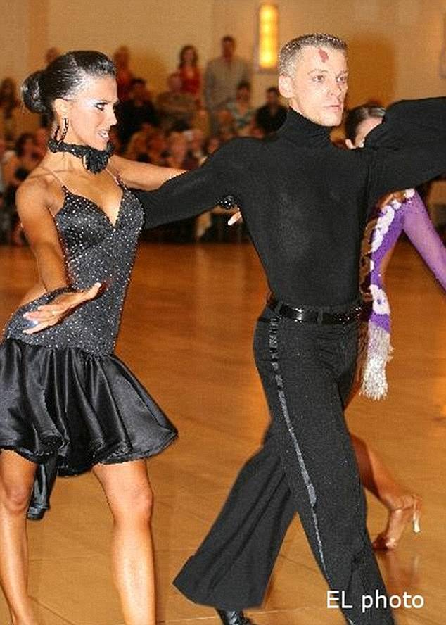 纽约名媛大翻车！想当西班牙人，假装异国血统被狂嘲