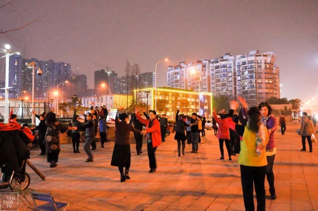 武汉徐东掉钱的巷子,武汉徐东大街小巷子现状