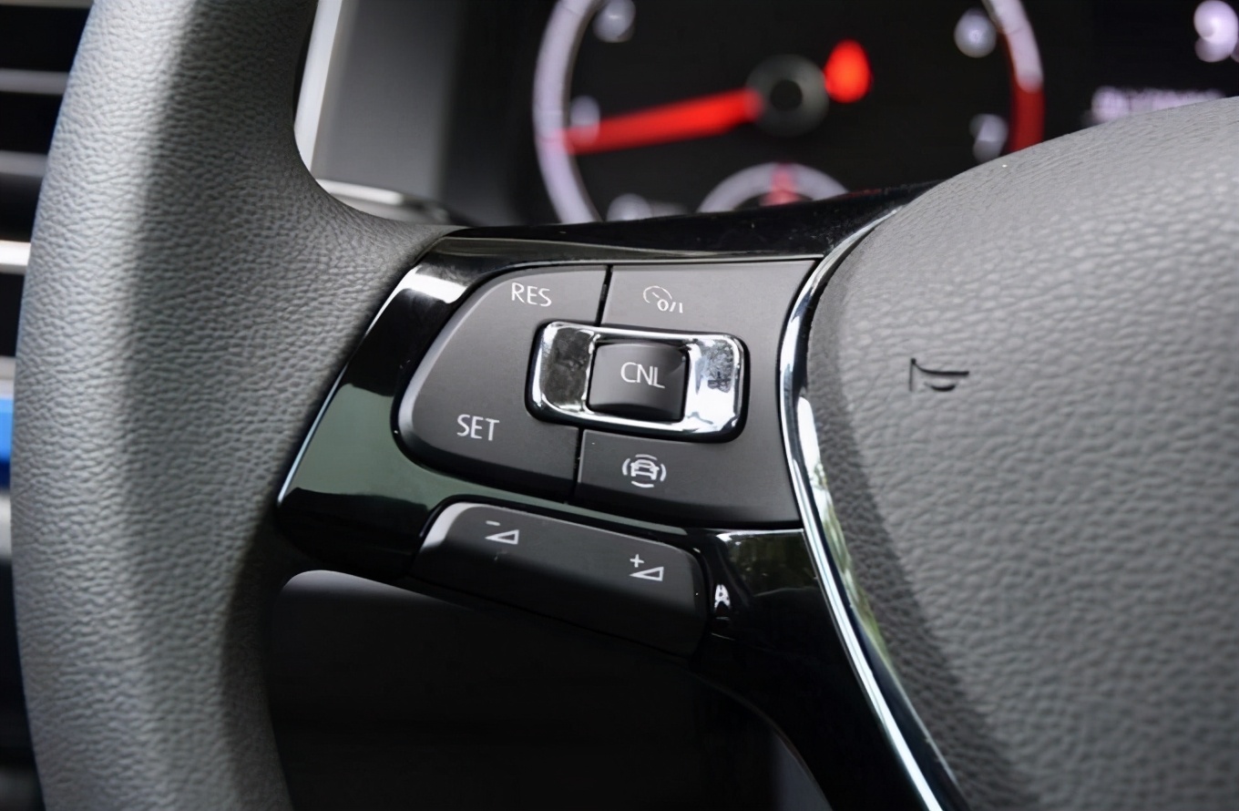 全新一代大众poloplus,属于年轻人的快乐星球