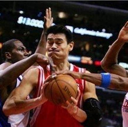 臂展短打不到人,臂展短就不能拿冠军吗