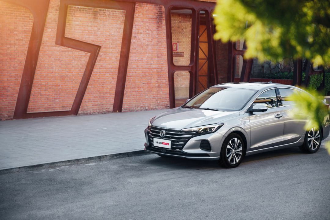 长安逸动plus哪一款更值得推荐,长安逸动plus哪一款更合适