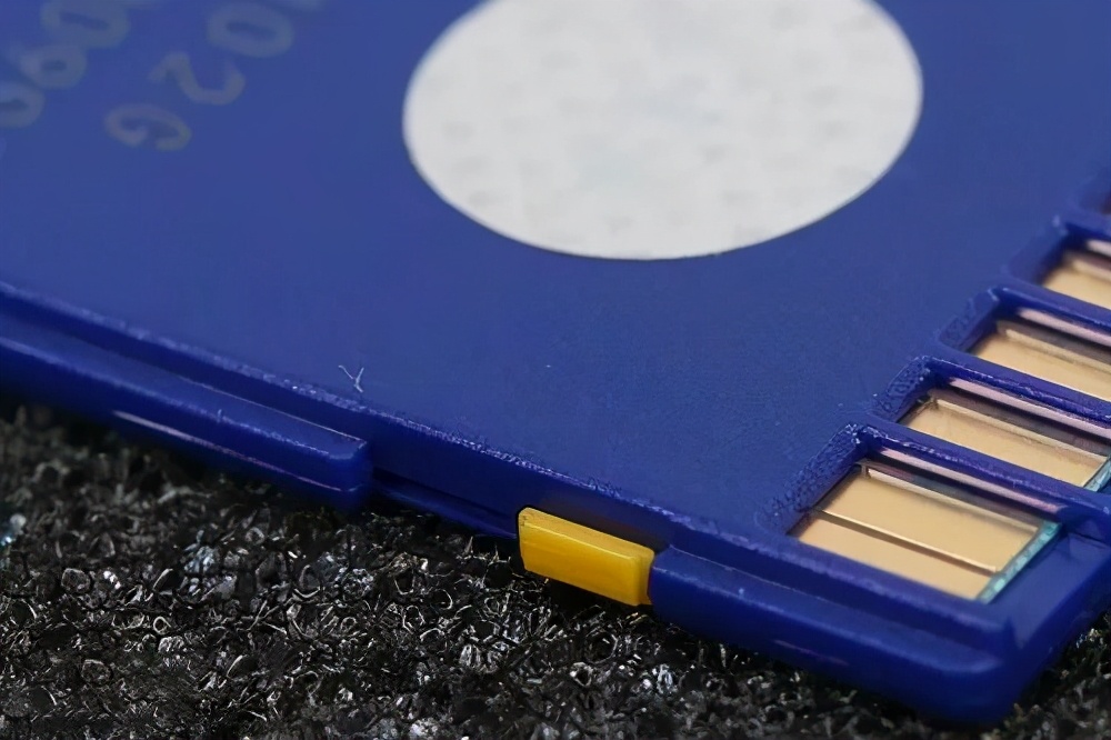 sd卡tf卡通用吗,sd卡tf卡照片