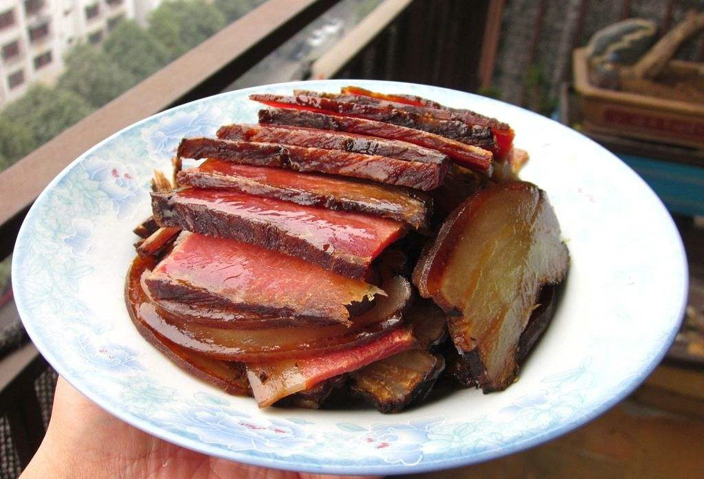 30年肉店老板教你在家做腊肉，做法简单，一次就成功
