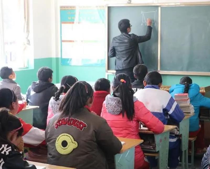 从学霸到公务员，90后小伙扎根“生命禁区”，荣获全国表彰