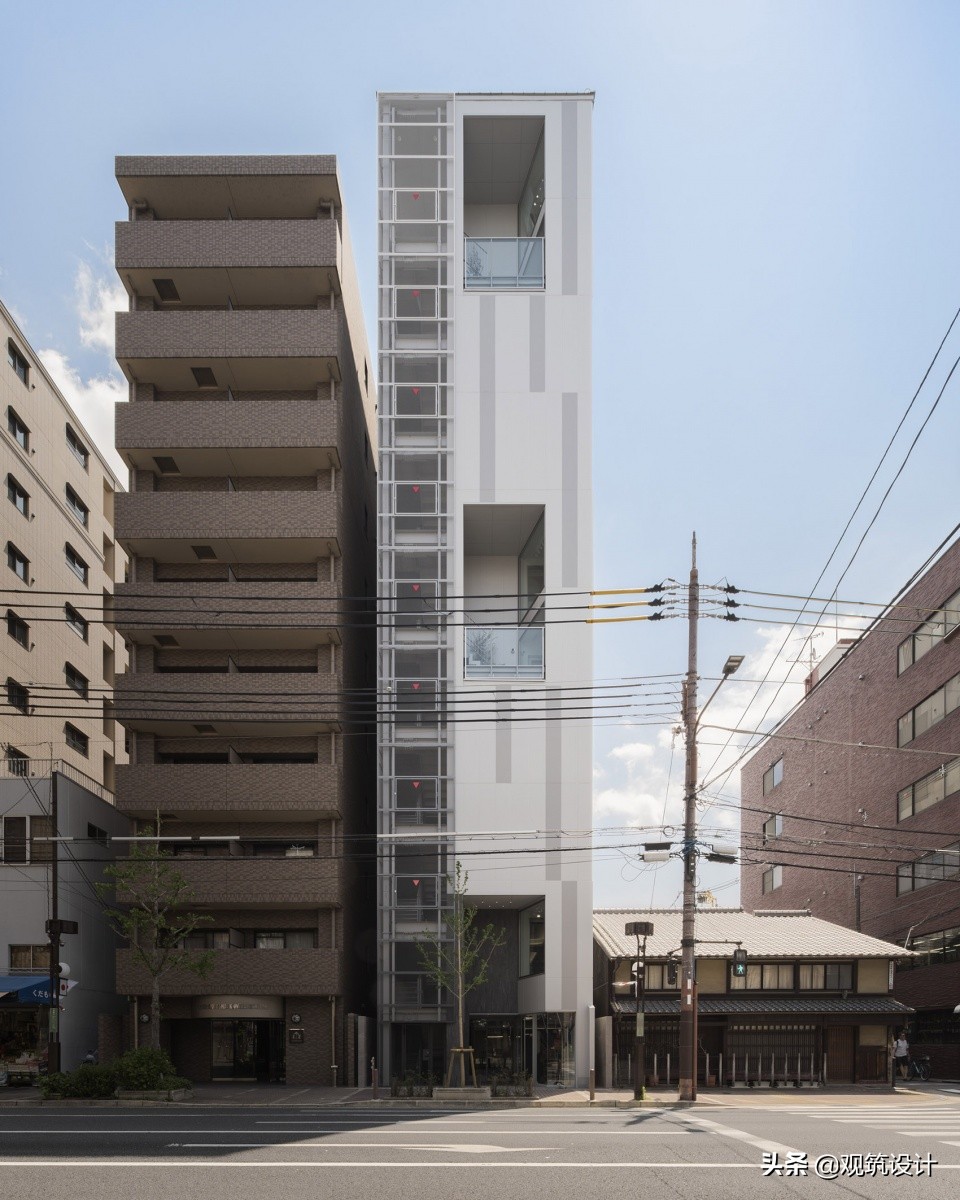 BnAAlterMuseum美术馆酒店，京都，艺术房间与垂直画廊