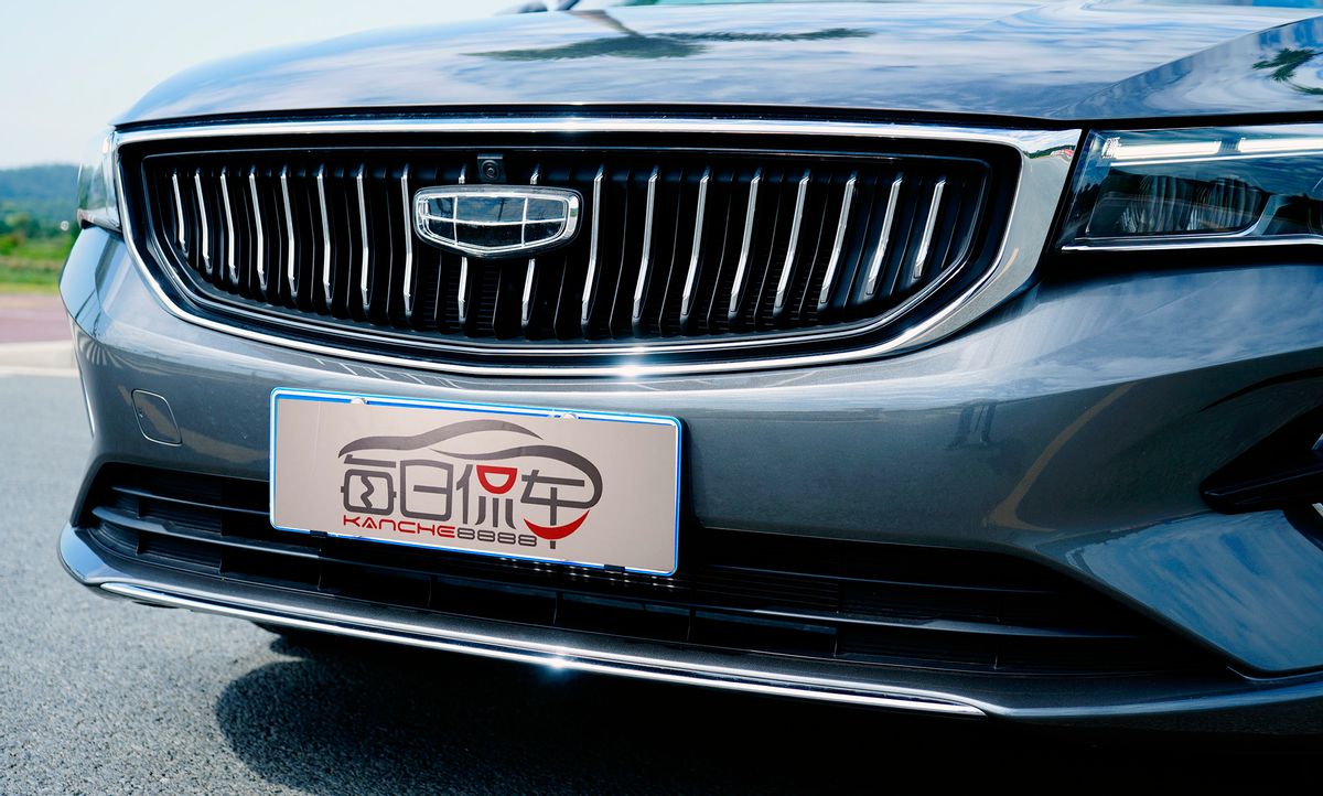 帝豪第四代冠军版豪华型驾驶体验,外观时尚舒适动力好的车