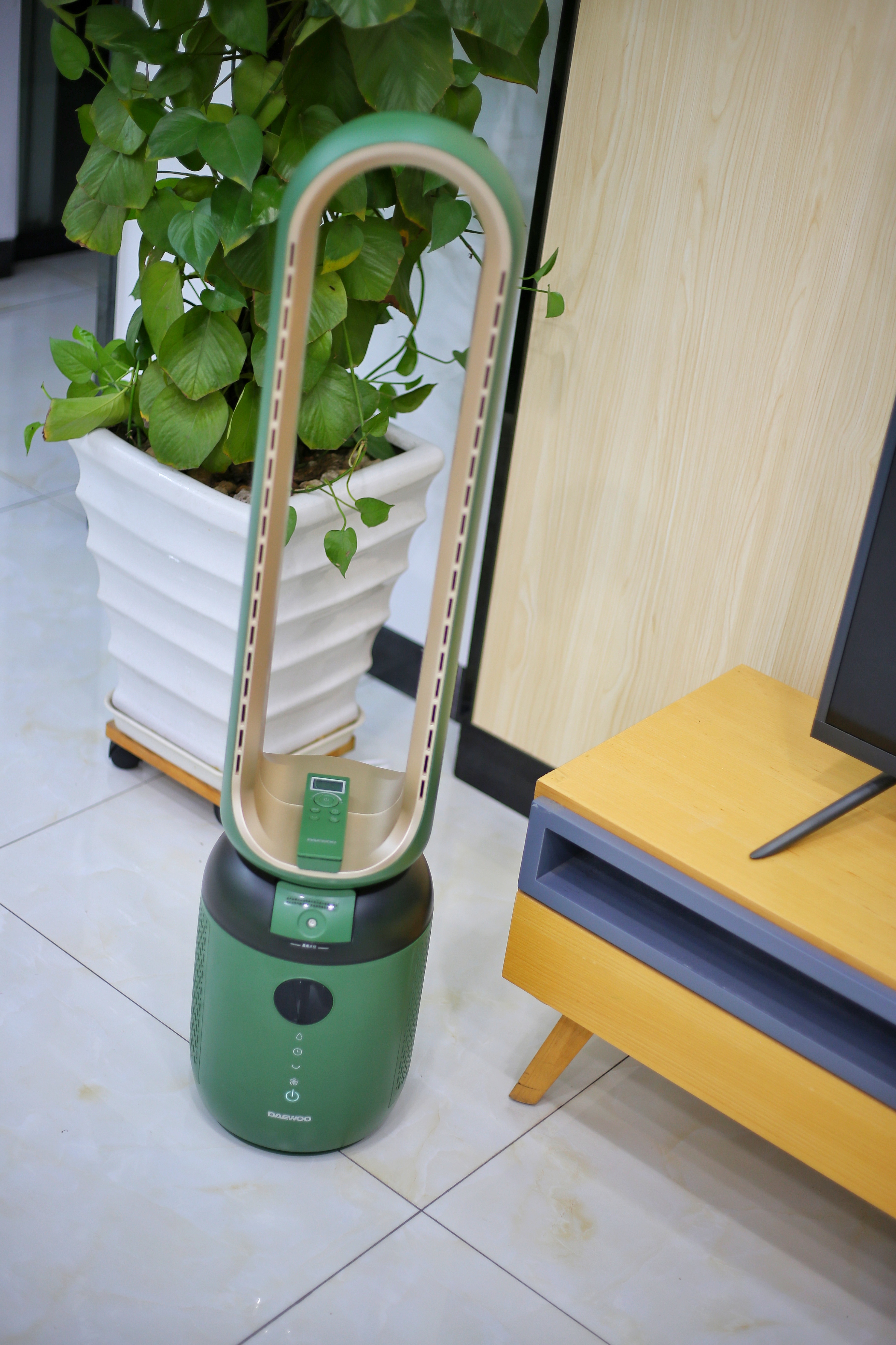 大宇无叶电风扇滤网正反面,大宇空气净化器无叶风扇