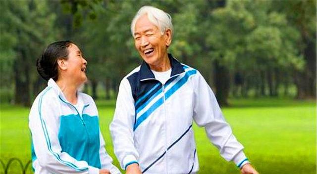 选择丁克还是自己赚钱养老,丁克家庭的养老方式是什么