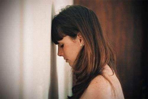 在校女孩意外怀孕如何处理,19岁上大学女孩意外怀孕