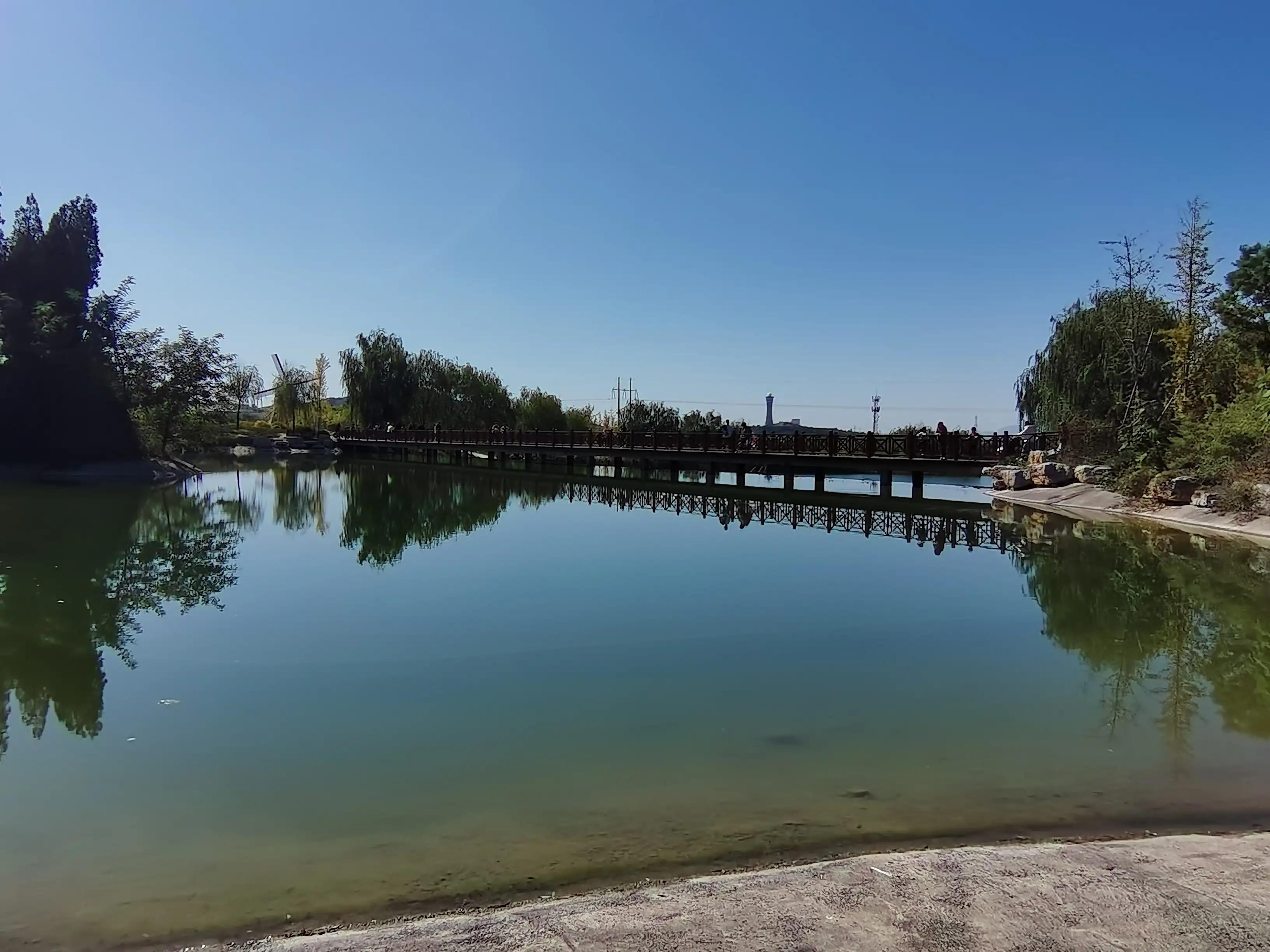 金秋十月登上山顶看美景,花山国家森林公园游记