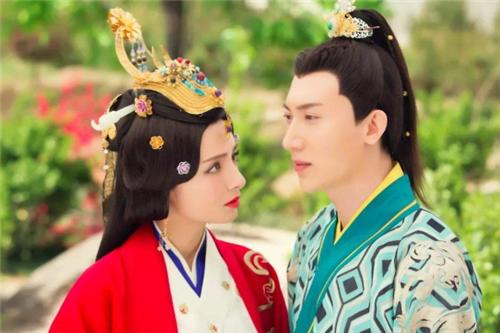 端午节除了吃粽子还有哪些食物,端午节吃粽子元宵节吃什么