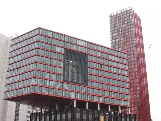 这个全世界最美的菜市场，居然还有住宿？