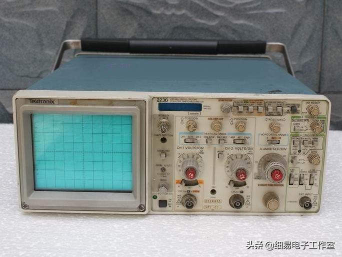 《模电想说爱你不容易》之工具篇：示波器，工程师的“听诊器”