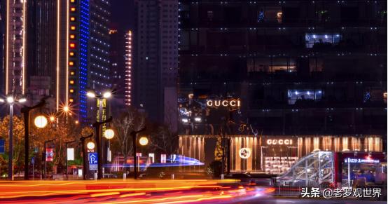 四川省达州市渠县女歌手黄英,黄英来达州演出