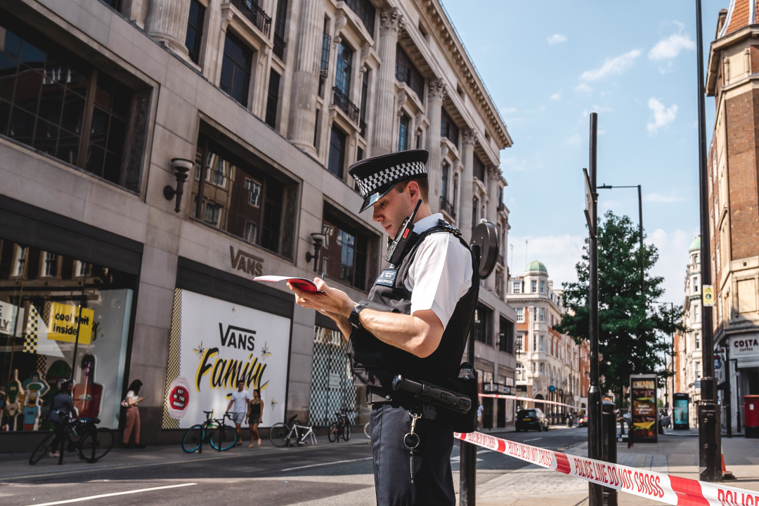 如何欺负一个人,怎样欺负一个人