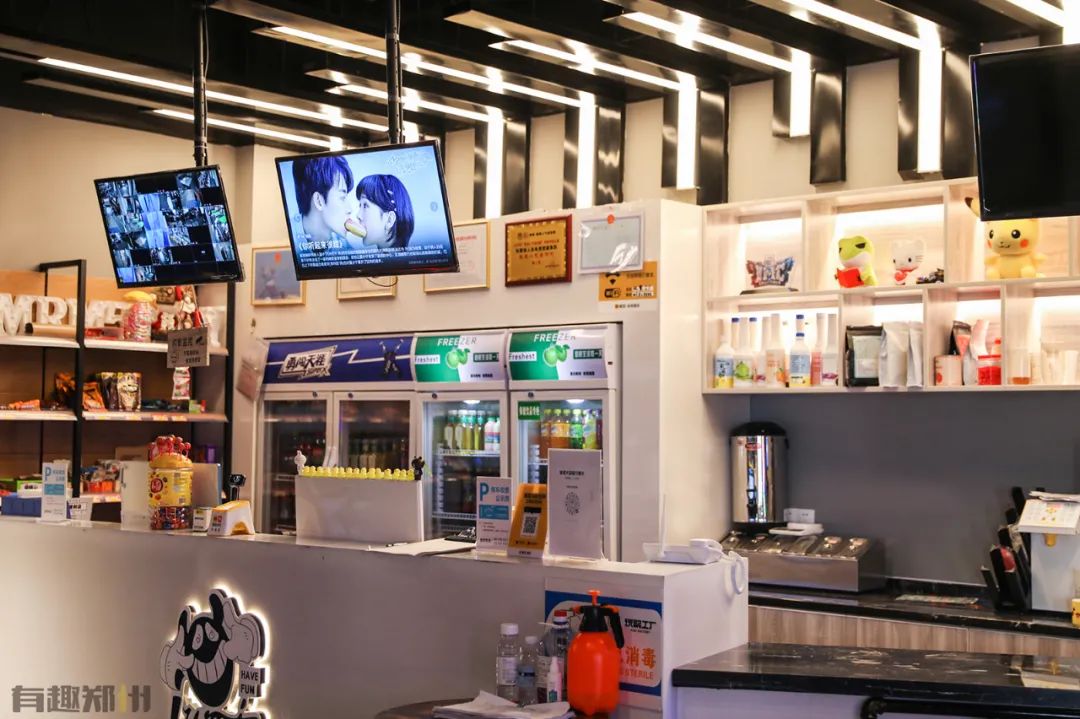 轰趴、电玩、剧本杀；台球、飞镖、加VR——在郑州，一次玩个够