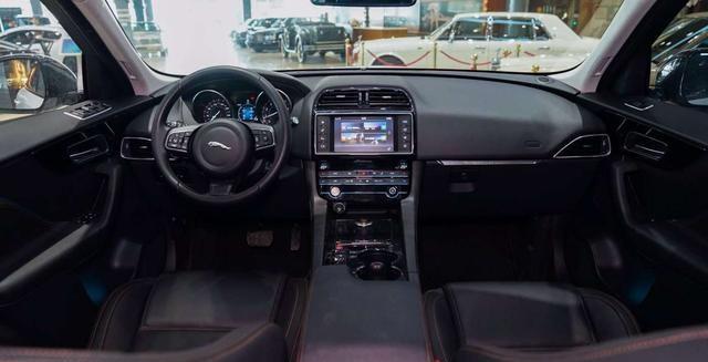 捷豹fpace深度解析,新款捷豹f-pace2.0tr-dynamicblack