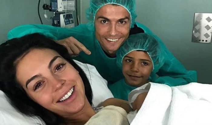 c罗晒8岁迷你罗肌肉照,c罗和迷你罗两父子的温馨时刻