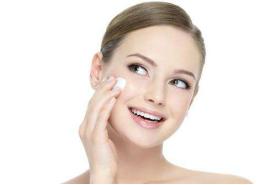 黄黑皮怎么用面霜美白呢,黄黑皮美白全攻略