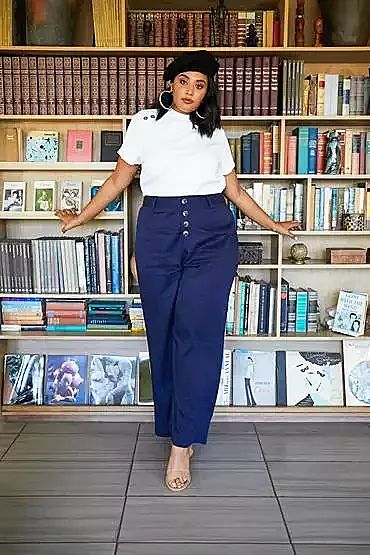 有病吗?出国旅行必逛的居然是国内也有的耐克和HM?