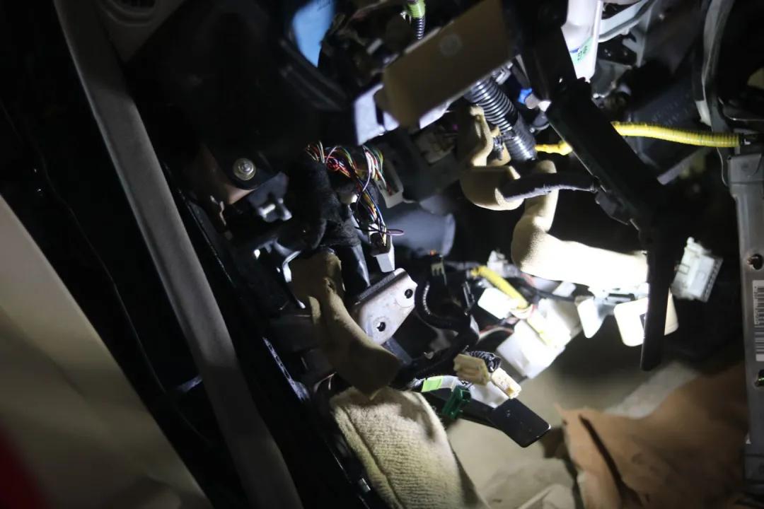 老车翻新：翻新05年残破的雷克萨斯LS430，百万老车，满血复活