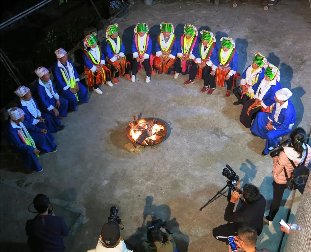新春走基层山村别样年,新春走基层山里山外