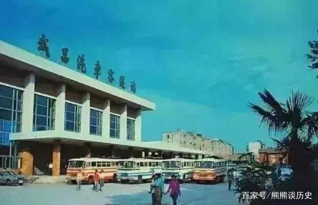 90年代武汉与长沙,70年代四小龙城市