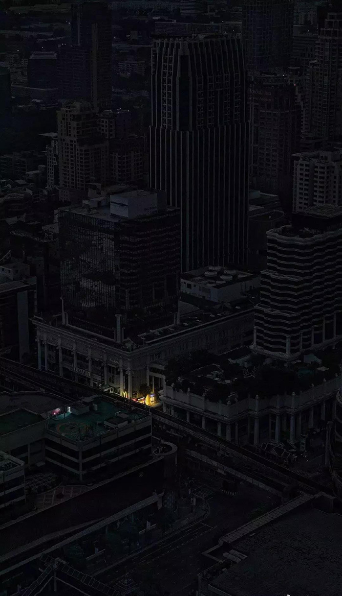 麦当劳的创意海报是什么,麦当劳星空海报又火了