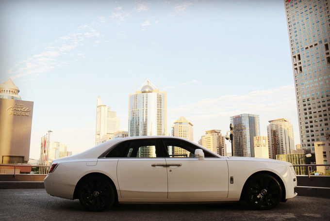 全新一代劳斯莱斯古思特,豪华180评测