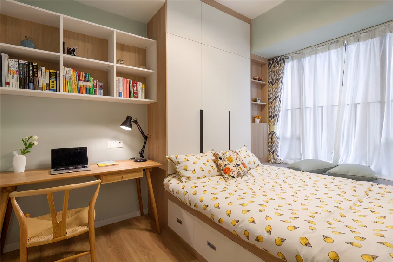 榻榻米怎么设计才能最实用,榻榻米房间实用与美观并重