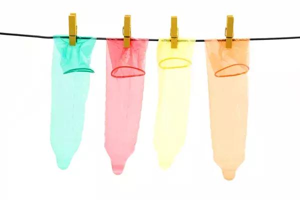 女性很容易就怀孕为什么,易孕体质真的亲一下就怀孕吗