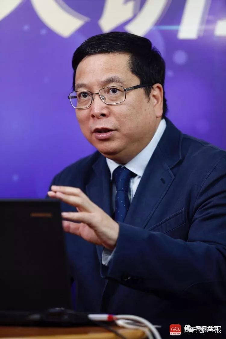 做美容手术医生需要什么资格,美容二级手术什么医生做