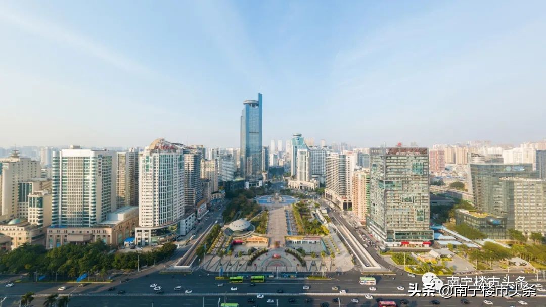 lv再次回归入驻南宁万象城,lv和万象城哪个好