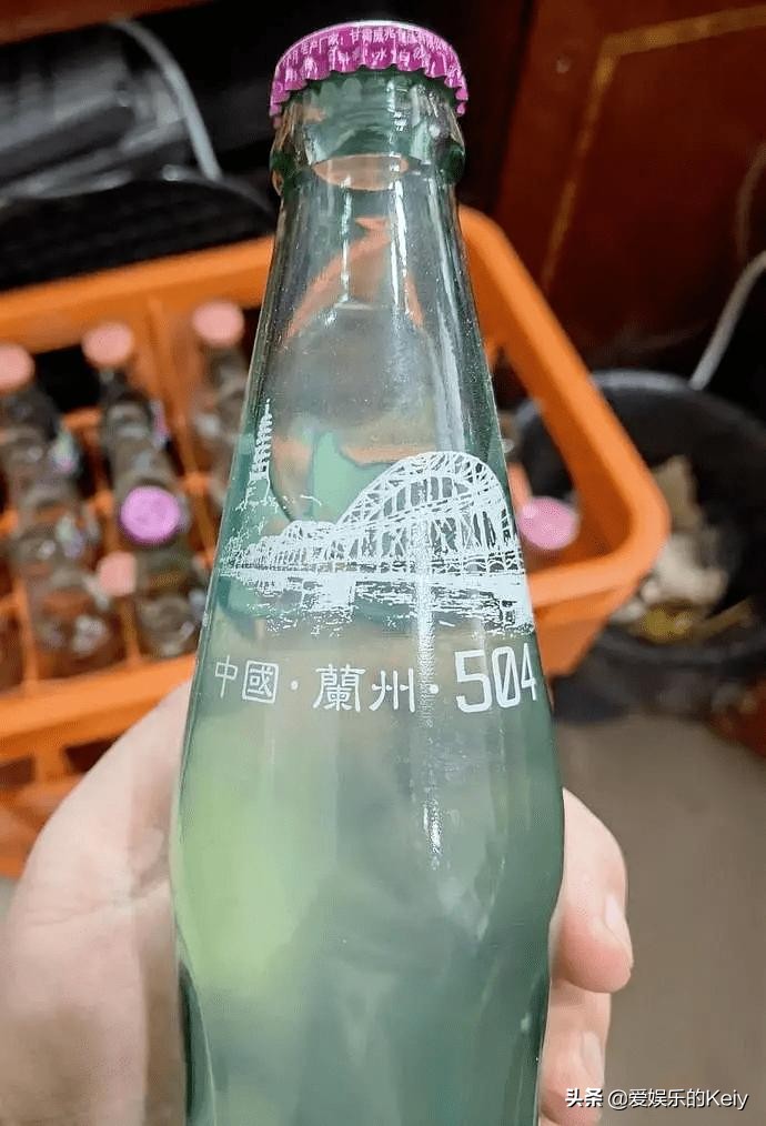 各种品牌汽水大全,十大经典老牌汽水