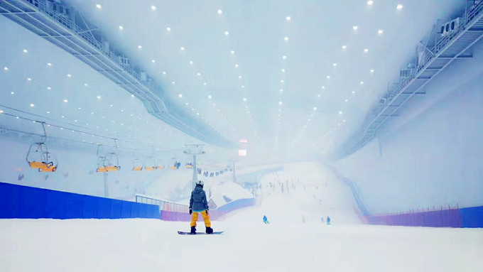 滑雪爱好者齐聚长白山玩转冰雪季,滑雪高手聚集地