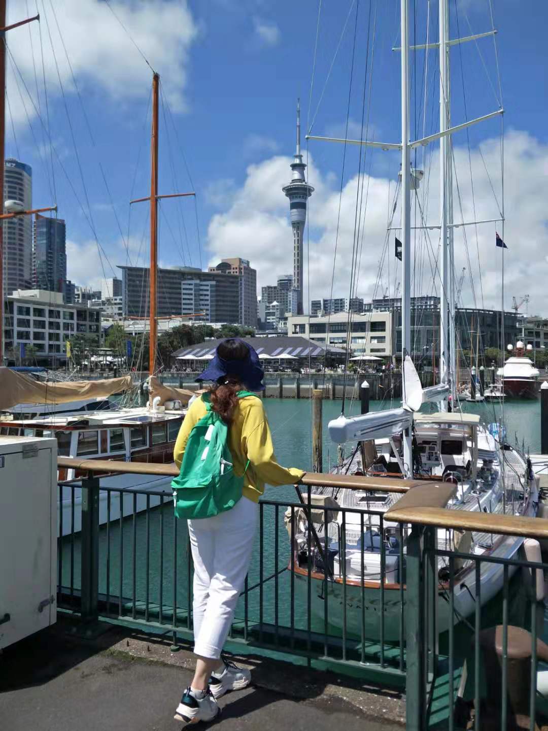 知足吧，你生活在地球上快递最发达的国家。澳新一成多收不到快递