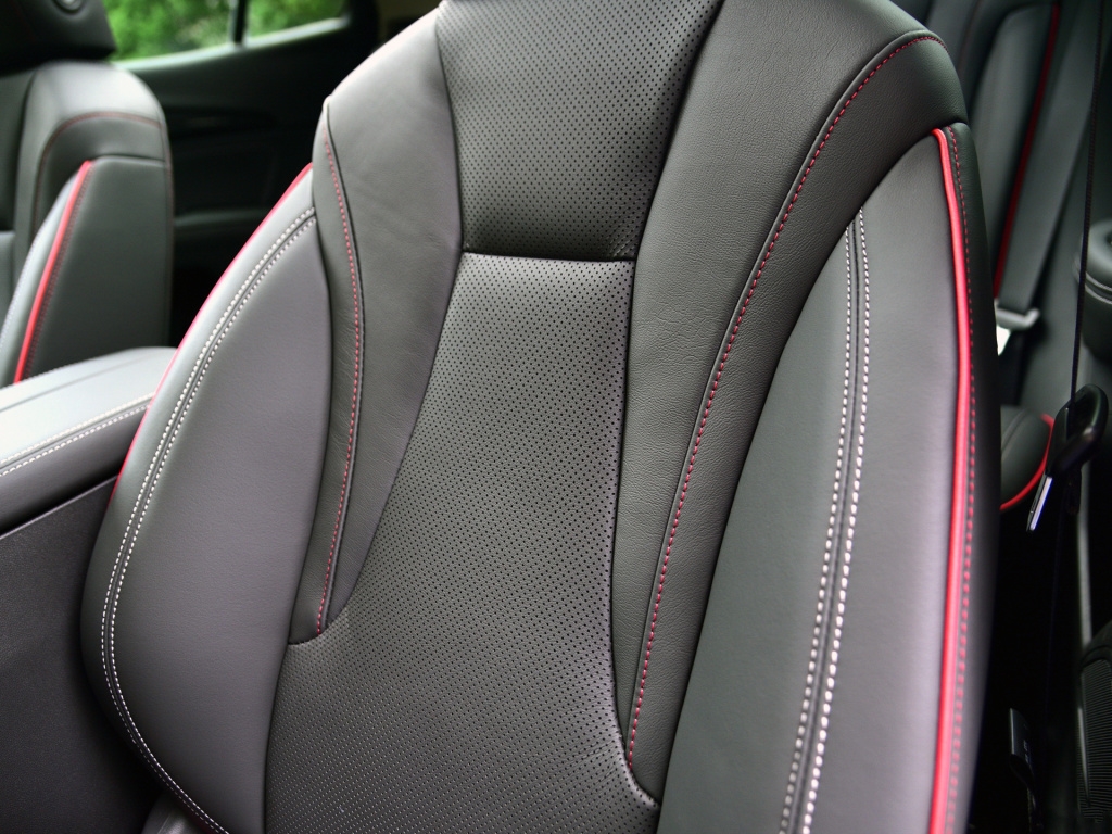 别克新增“GT”SUV，237马力+9AT，卖22万起，要比探界者RS颜值高