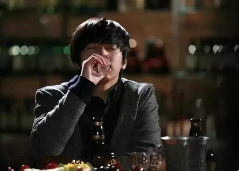 喝酒后话多,喝酒后话很多的人是什么心理