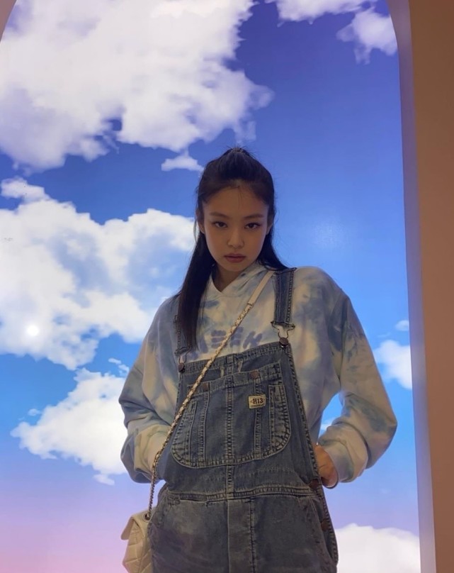 jennie粉墨写真,jennie穿搭小香风照片