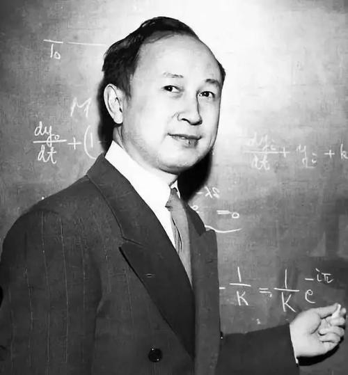 世界上最伟大的科学家爱因斯坦,牛顿和爱因斯坦谁是真正的天才