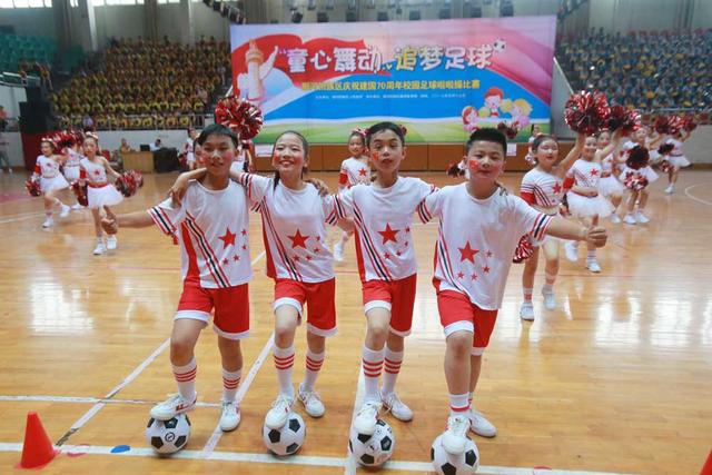 2018校园足球啦啦操,成都足球啦啦操比赛