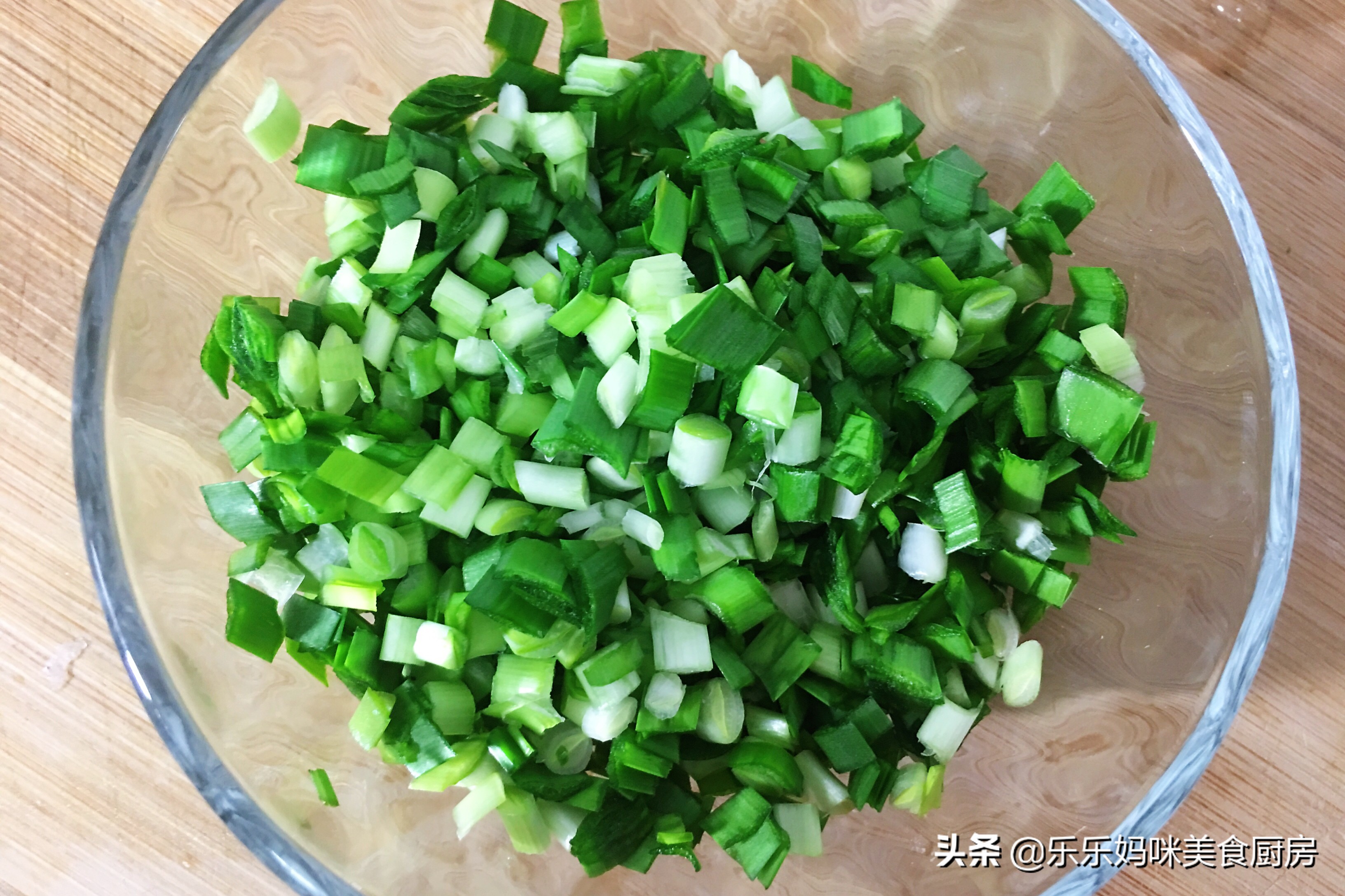 在家蒸凉皮揭不下来怎么回事,为什么自己蒸凉皮会开裂