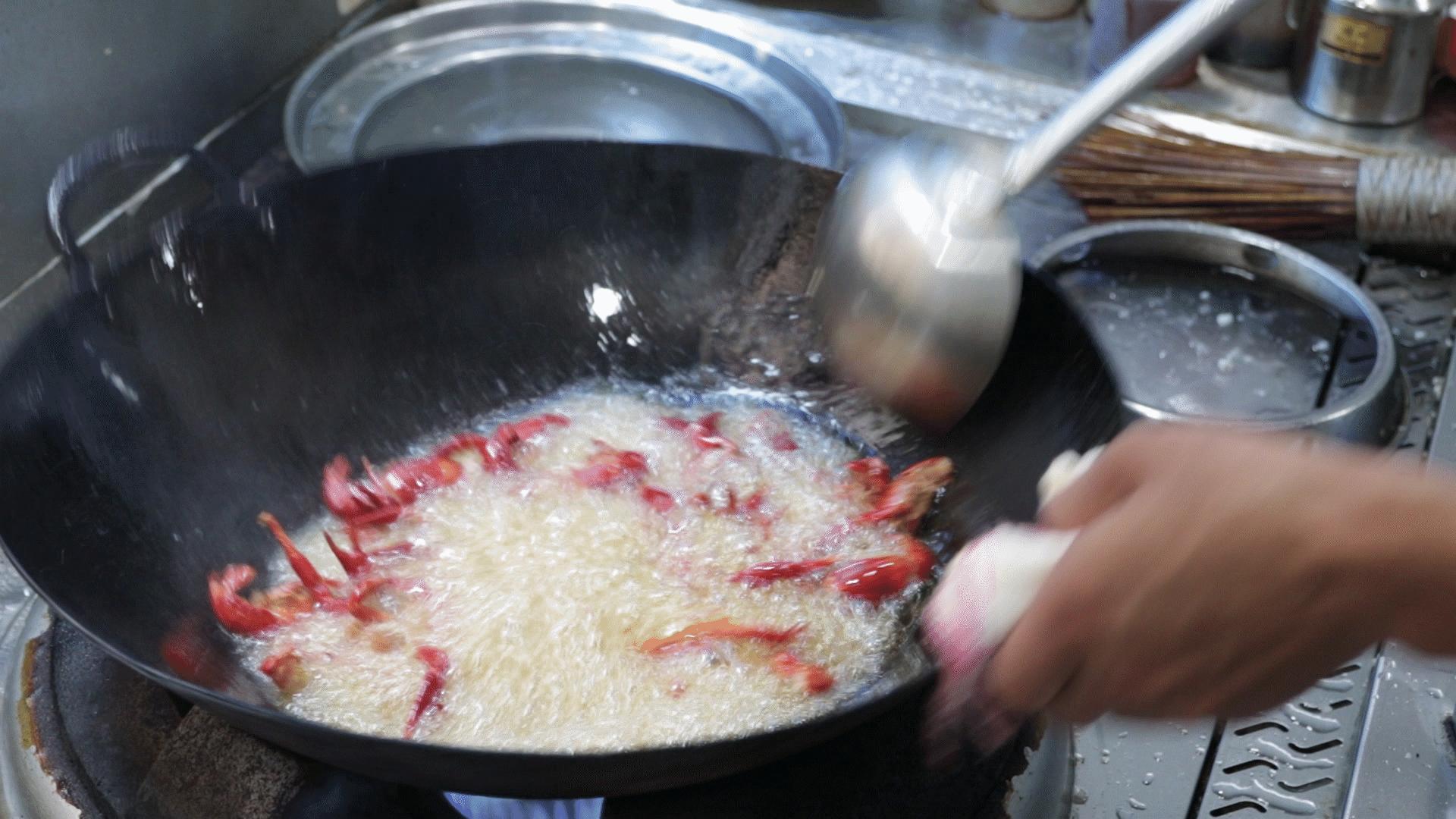 做蒜蓉小龙虾蒜香粉放多少,香辣小龙虾蒜蓉小龙虾两种做法