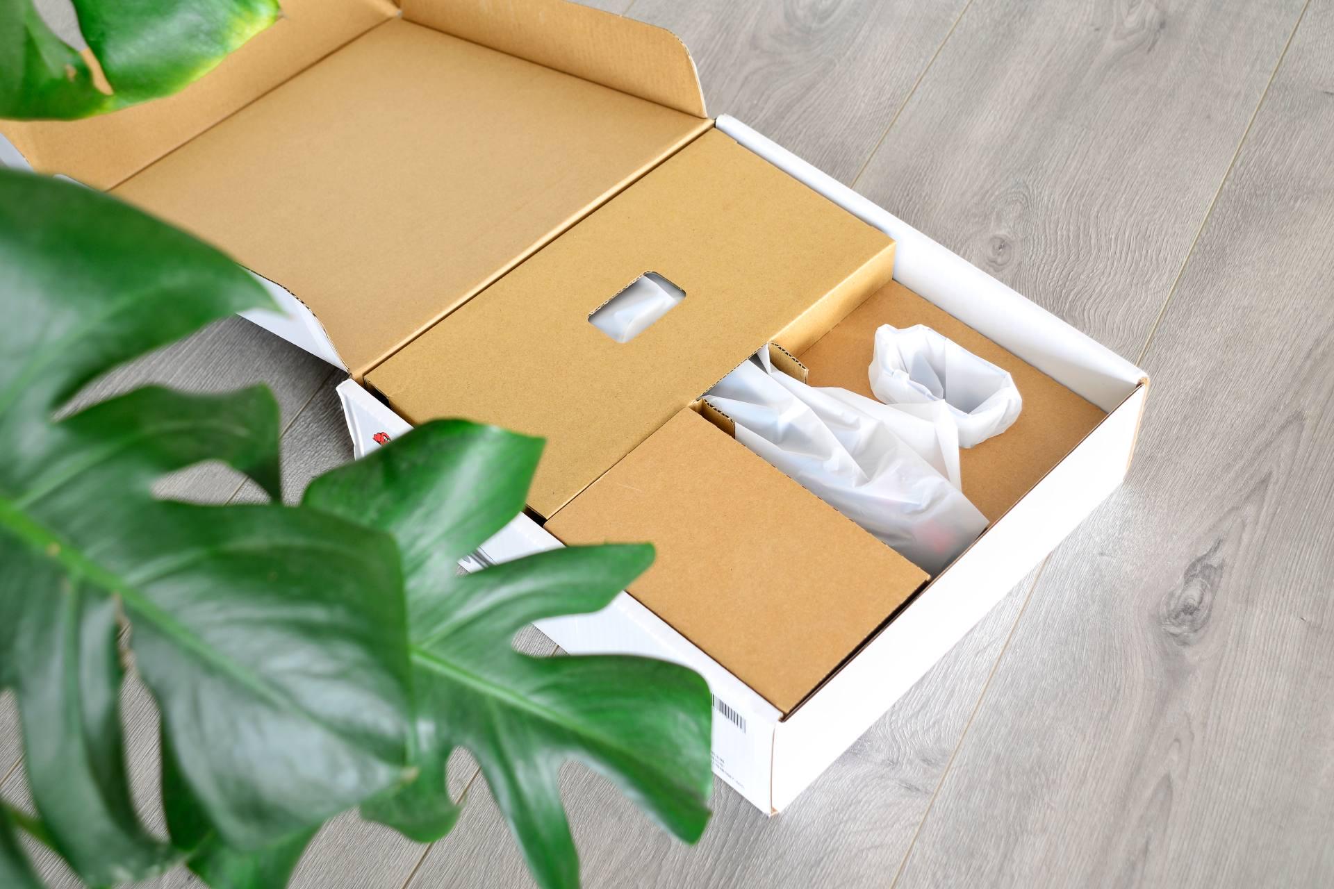 戴森宠物刷,小狗旋转地擦和戴森通用么